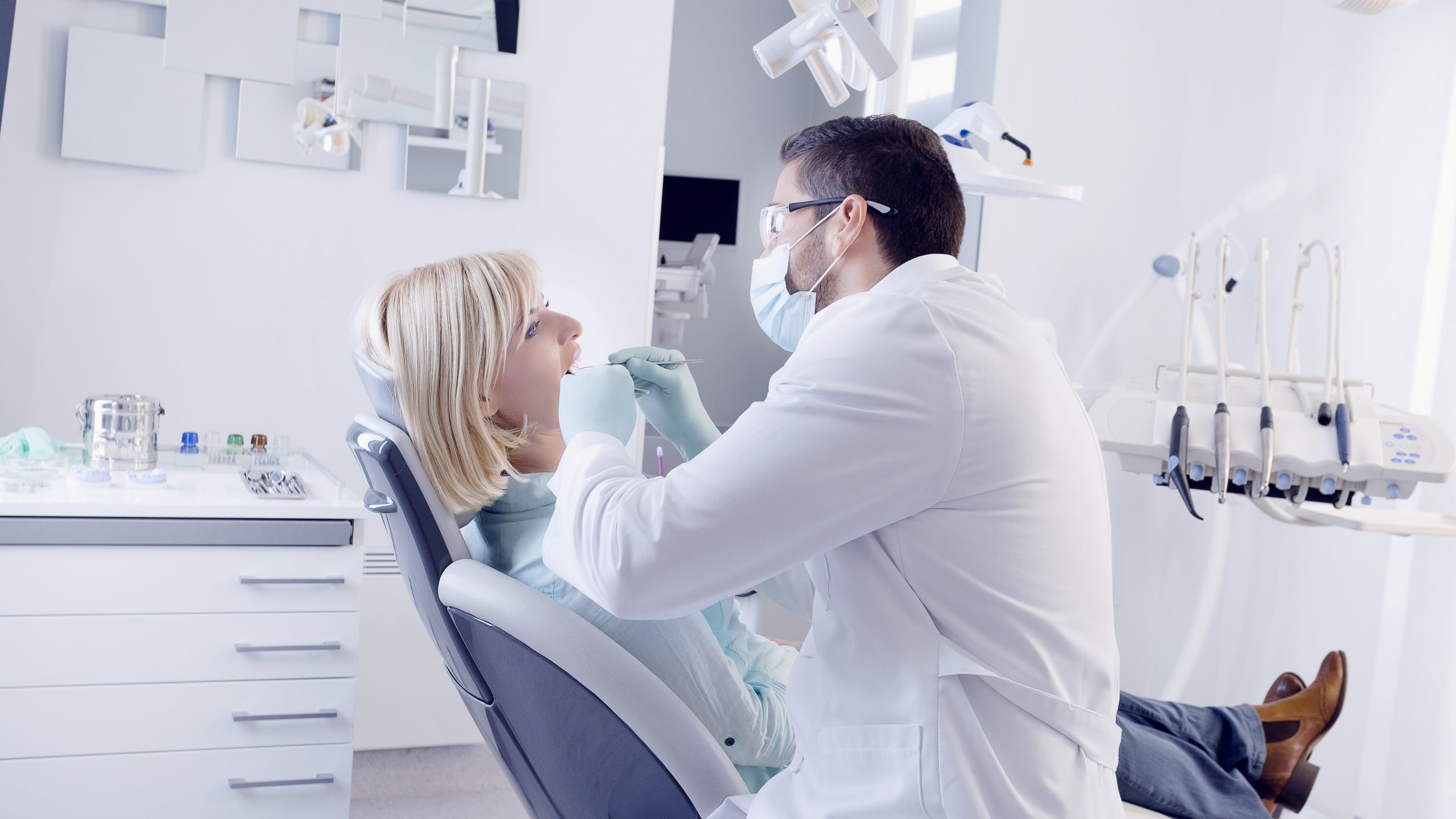 Dentist in Wyandotte, MI